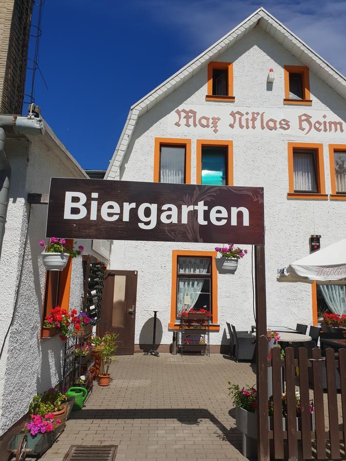 Pension Und Restaurant Die Burg Ehrenfriedersdorf Eksteriør billede